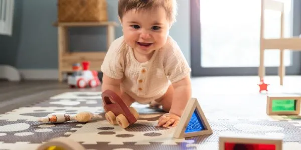 Guía de juguetes que realmente estimulan el desarrollo (por edades)